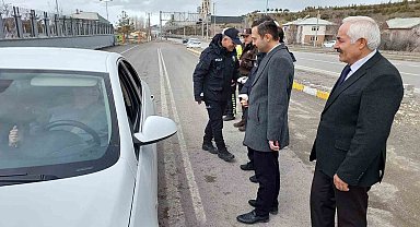 Aşkale'de bayramın manevi atmosferi yollara taşındı