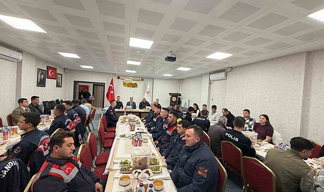 Aslanapa Kaymakamı Tosun, emniyet ve jandarma personeliyle iftar programında buluştu