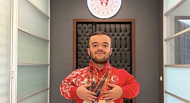 Avrupa ikincisi sporcuya görkemli karşılama