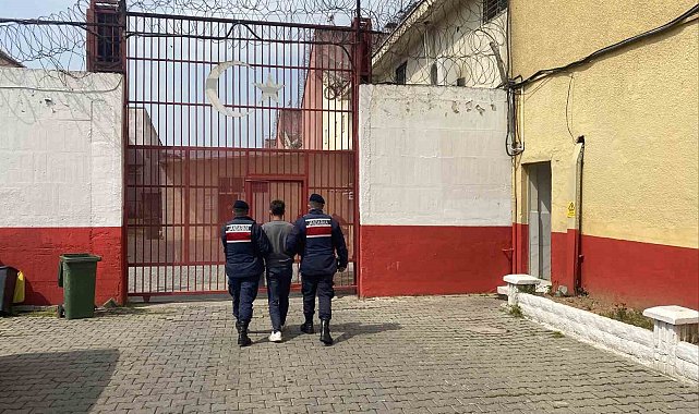 Aydın'da iki aranan hükümlü yakalandı