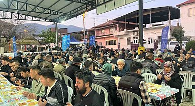 Aydınlılar Büyükşehir'in iftar sofrasında bir araya geldi