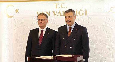 Bakan Çiftçi Van'da