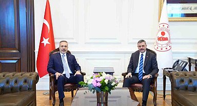 Bakan Fidan'dan Bakan Çiftçi'ye "hayırlı olsun" ziyareti