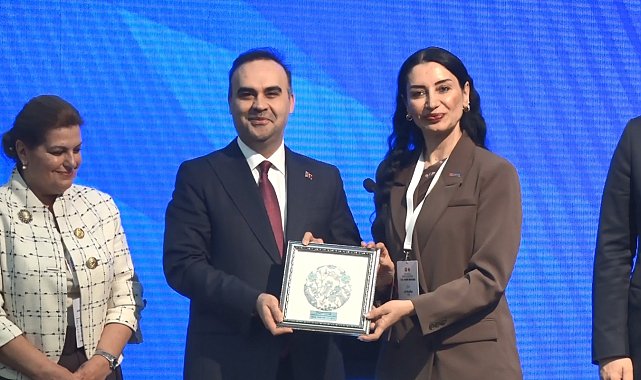Bakan Kacır: "KOBİ'lerimize ve büyük ölçekli firmalarımıza, 50 milyon liraya kadar finansman sunuyoruz"