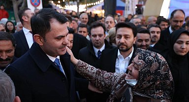 Bakan Kurum sokak iftarında