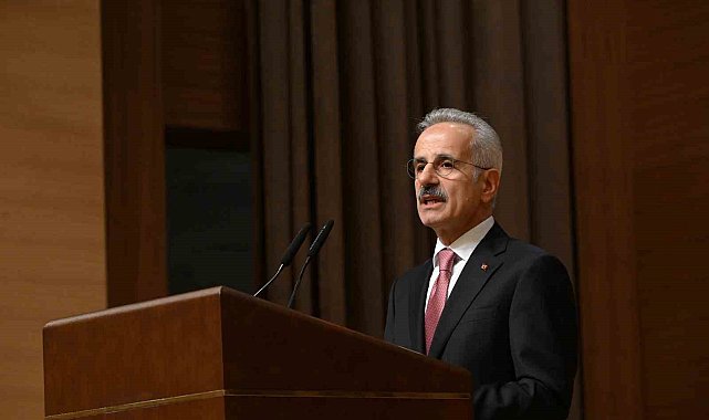Bakan Uraloğlu: "5G hizmetlerini 2 yıl içerisinde ülkemizin her bir noktasında vatandaşlarımızın hizmetine sunacağız"