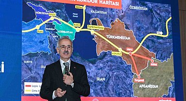 Bakan Uraloğlu: "Gerek otoyollarda gerekse de bir kısım yollarda artık ağır bakımlar da yapmaya başladık"