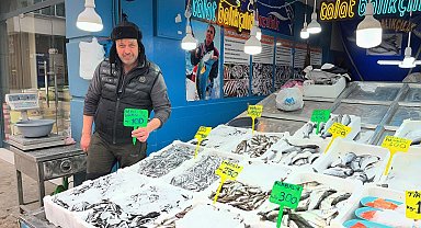 Balıkçı tezgahlarında Ramazan bereketi