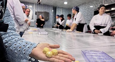 Balıkesir Üniversitesi'nde çikolata atölyesi düzenlendi
