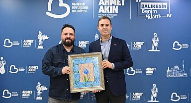 Balıkesir'de ebru sanatına icazet gururu