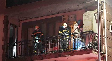 Balkondaki kombiden çıkan yangın mahalle sakinlerini korkuttu