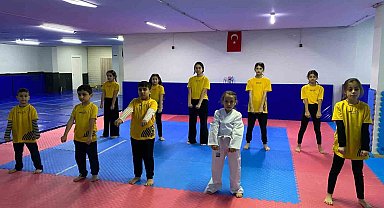 Başiskele'de kış spor okulları 9 branşta eğitimlerini sürdürüyor