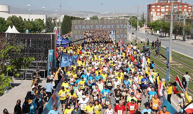 Başkan Altay tüm sporseverleri Uluslararası Konya Yarı Maratonu'na kayıt yaptırmaya davet etti