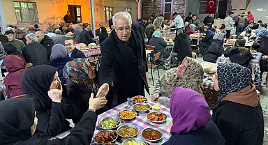 Başkan Arslan son iftarda Çamlıbel gençlerinin gönül sofrasına konuk oldu