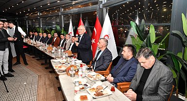 Başkan Büyükkılıç iftar sofralarında