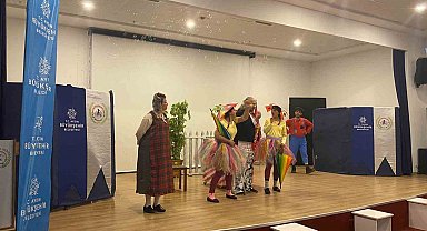 Başkan Çerçioğlu, İncirliova'da çocukları tiyatro ile buluşturdu