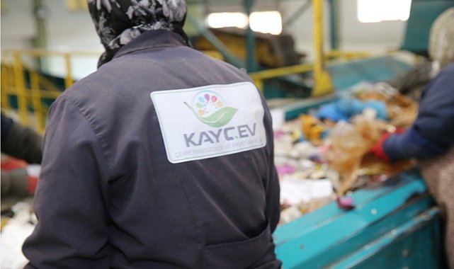 Başkan Çolakbayrakdar: "Sıfır atıkla hem çevreyi koruyor hem ekonomiye katkı sağlıyoruz"