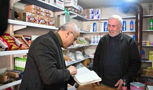 Başkan Er, vatandaşların mahalle bakkallarına ve fırınlarına olan borçlarını kapattı