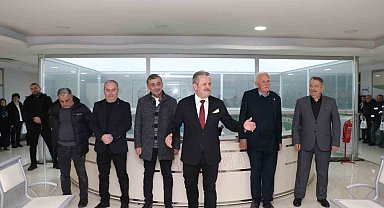 Başkan Koloğlu ilk belediye personelleri ile bayramlaştı