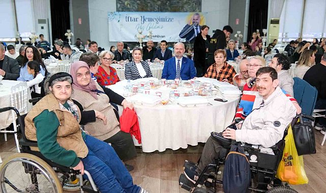 Başkan Pehlivan, Menemenlilerle gönül sofralarında buluştu