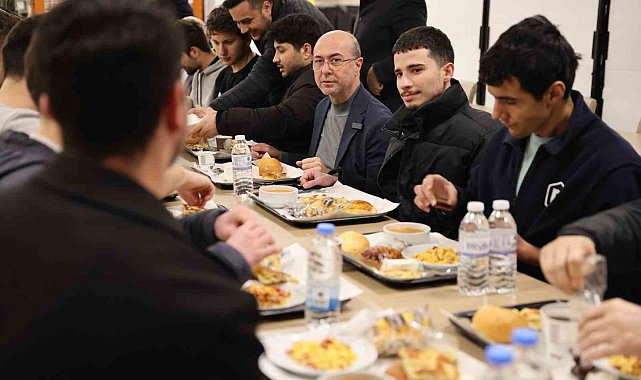 Başkan Pekyatırmacı: "Öğrencilerimizin her zaman yanında olmaya devam edeceğiz"