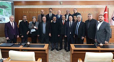 Başkan Sekmen'den muhtarlar buluşması