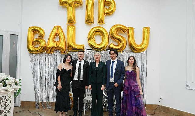 Başkan Subaşı Tıp Fakültesi öğrencilerinin balosuna katıldı