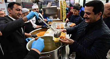 Başkan Taşkın vatandaşlarla iftar sofrasında buluştu