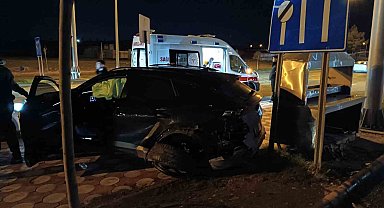 Batman'da iki otomobil kafa kafaya çarpıştı: 1 yaralı
