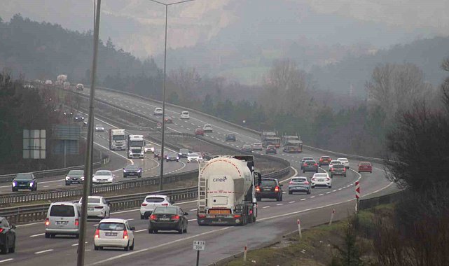 Bayram trafiği Bolu geçişinde artmaya başladı