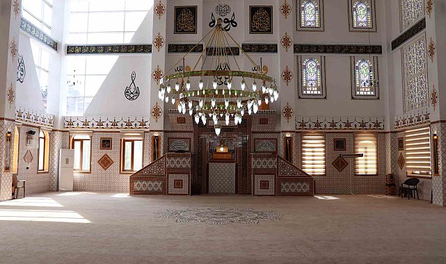 Beyağaç Merkez Çarşı Camii ibadete açıldı