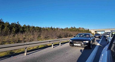 Beykoz'da pes dedirten görüntü: 30 dakikada 60 araç kuralları hiçe saydı