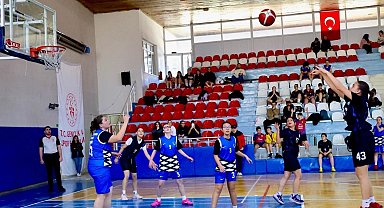 Bilecik'te 3x3 Basketbol İl Birinciliği heyecanla tamamlandı