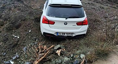 Bilecik'te kaygan yol kazaya sebep oldu : 2 yaralı