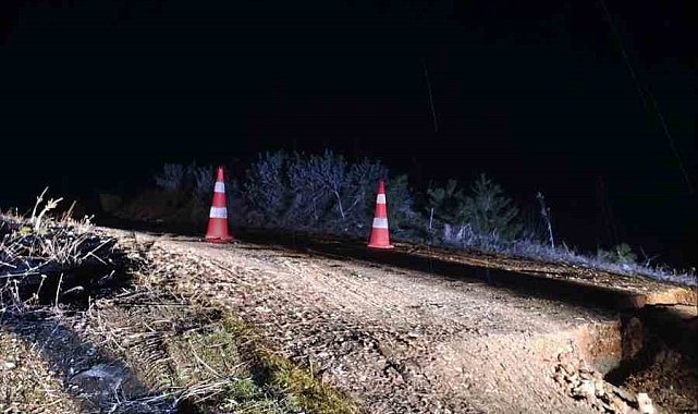 Bilecik'te yağış nedeniyle köy yolu çöktü