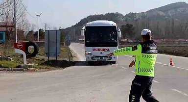 Bolu'da yolcu otobüslerine sivil jandarma denetimi