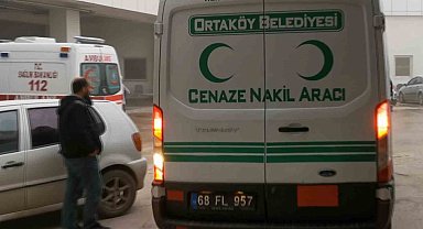 Boşanma aşamasındaki eşini babasının mezarı başında öldürdü, baldızını ağır yaraladı