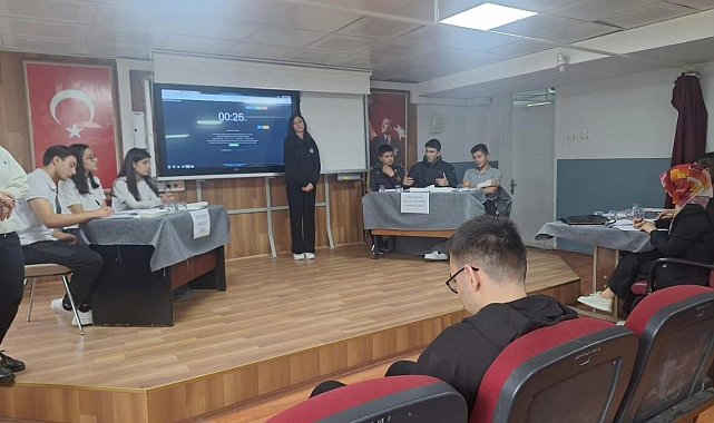 Bozdoğanlı öğrenciler başarılarıyla gururlandırdı