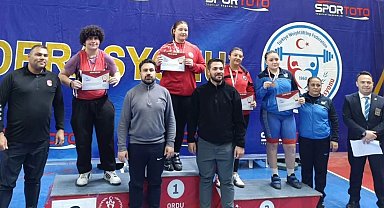 Burdurlu genç halterci, Türkiye ikincisi oldu
