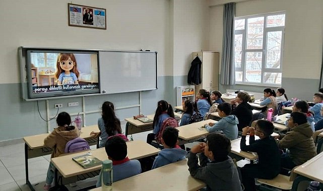 Burhaniye'de okullarda Finansal Okuryazarlık dersi