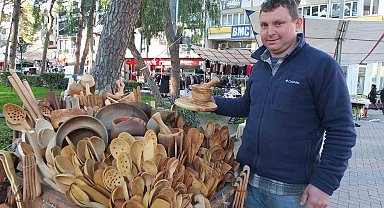 Burhaniye'de zeytin odunları mutfak gereci oldu