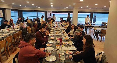 Burhaniyeli mimarlar iftarda buluştu