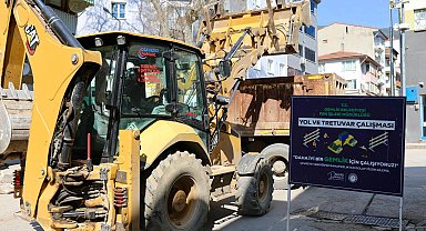 Bursa Gemlik'in köklü caddesinde önemli çalışma