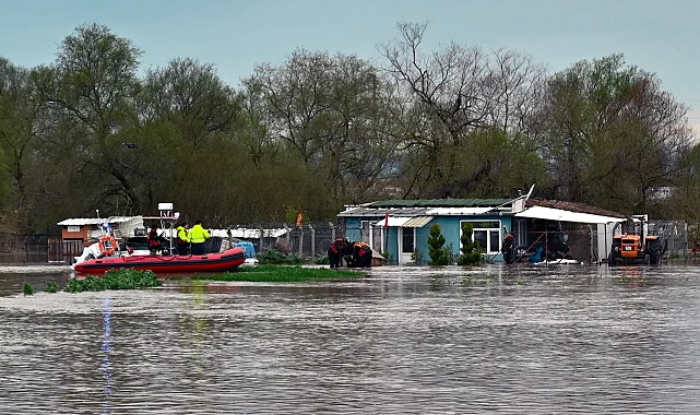 Bursa Karacabey'de Büyükşehir'den hayat kurtaran operasyon