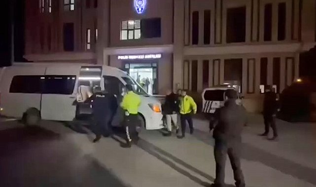 Bursa'da 14 kaçak göçmen yakalandı