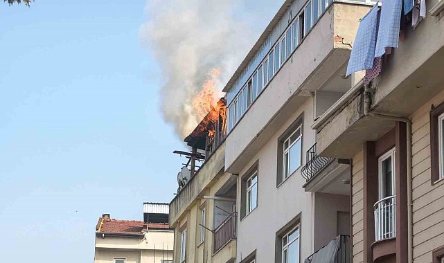 Bursa'da apartman terasında yangın paniği