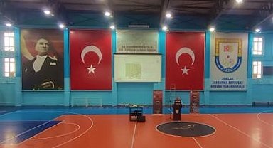 Bursa'da Jandarmadan öğrencilere narkotik eğitimi