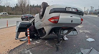 Bursa'da otomobil takla attı: Şans eseri yaralanan olmadı