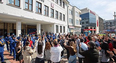 Bursa'da 'Dünya Tiyatro Günü' kutlaması