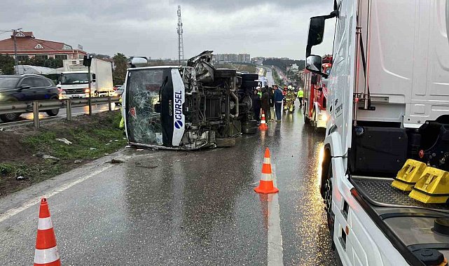 Büyükçekmece'de işçi servisi devrildi: 1 ölü, 9 yaralı